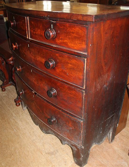 Regency mahogany bowfronted chest of drawers